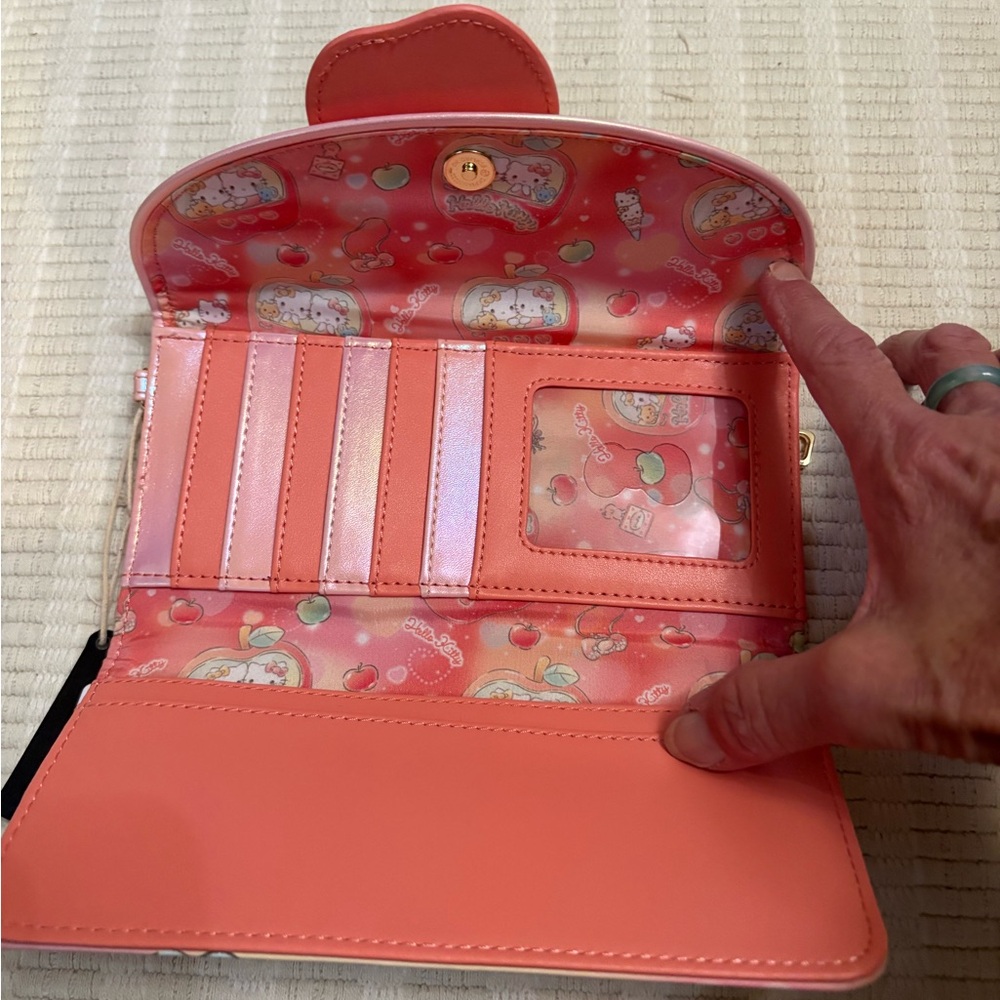 Sanrio Loungefly Hello Kitty Pink Wallet - Picture 4 of 4